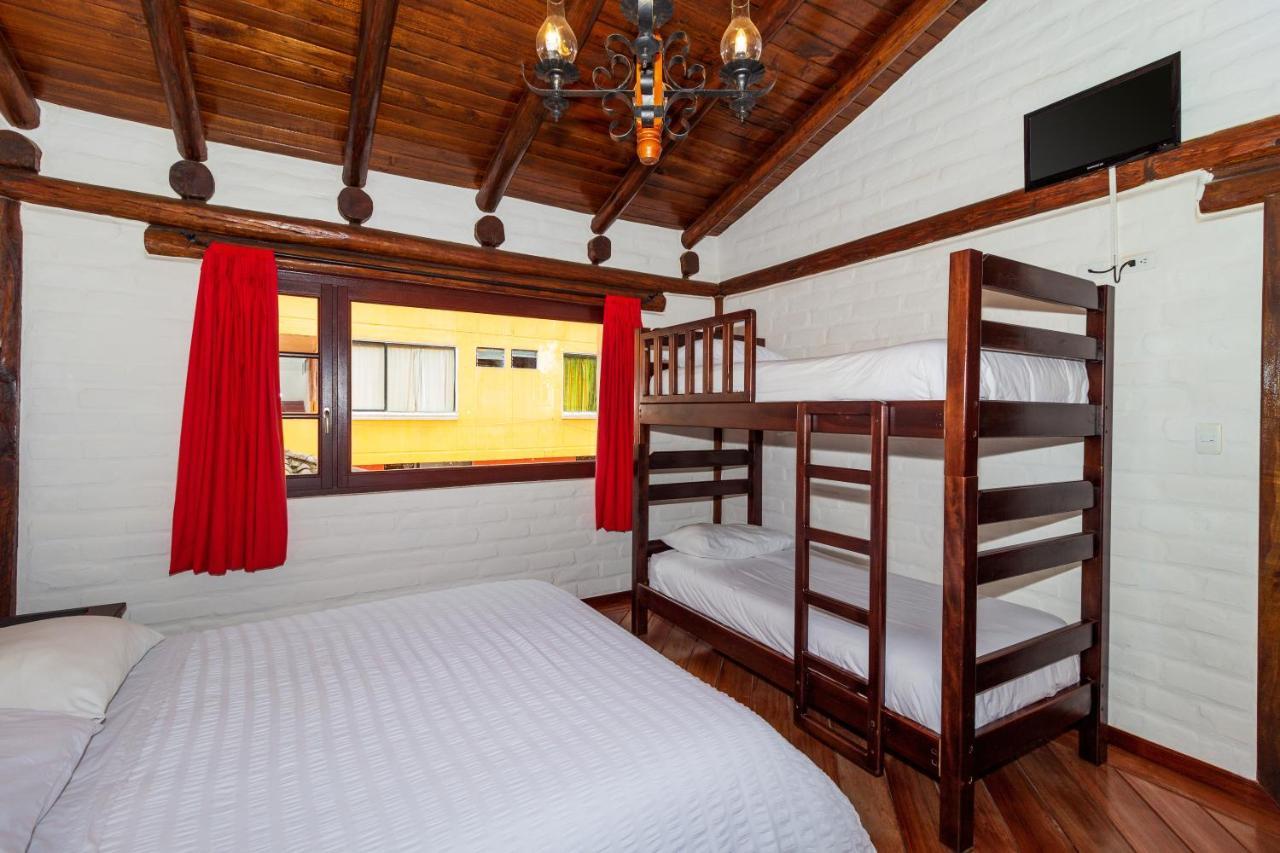 Hostal ILÉ Baños Esterno foto