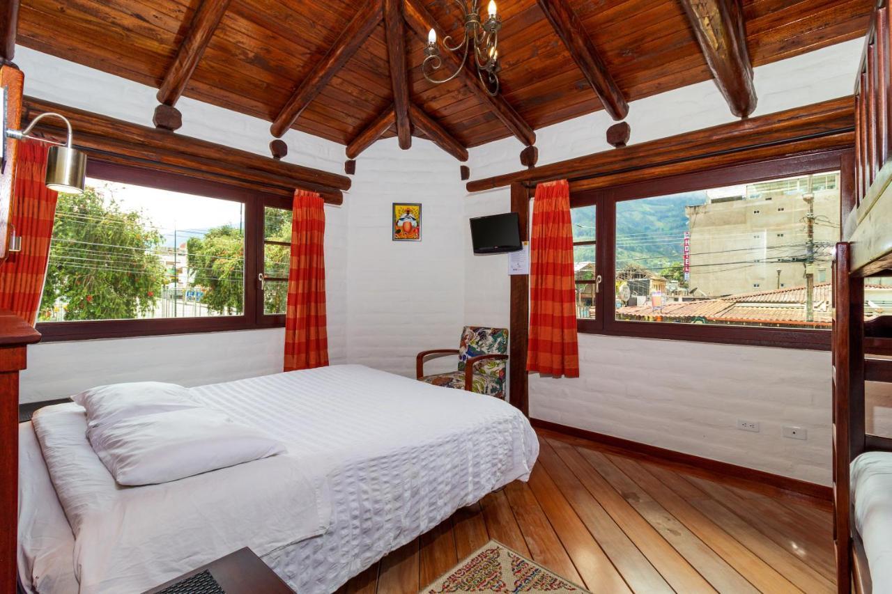 Hostal ILÉ Baños Esterno foto