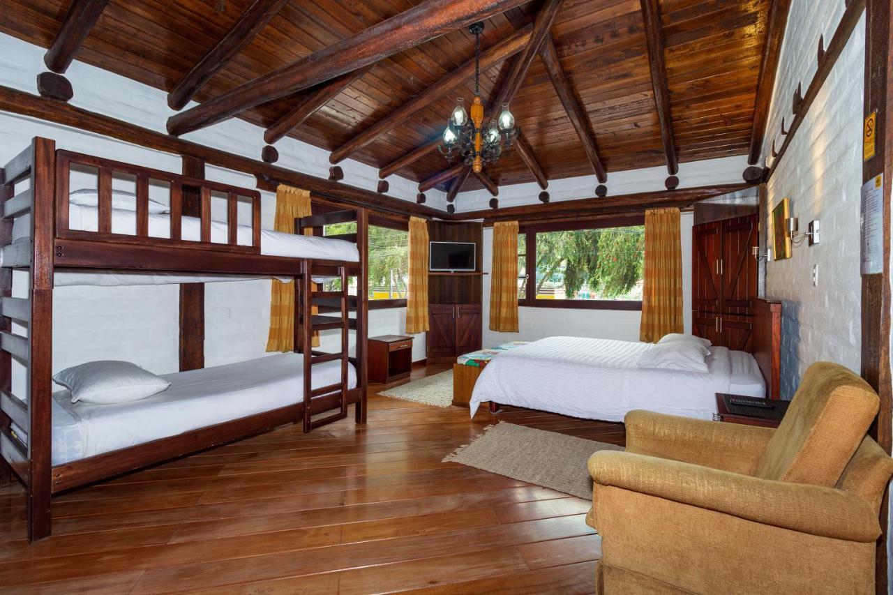Hostal ILÉ Baños Esterno foto