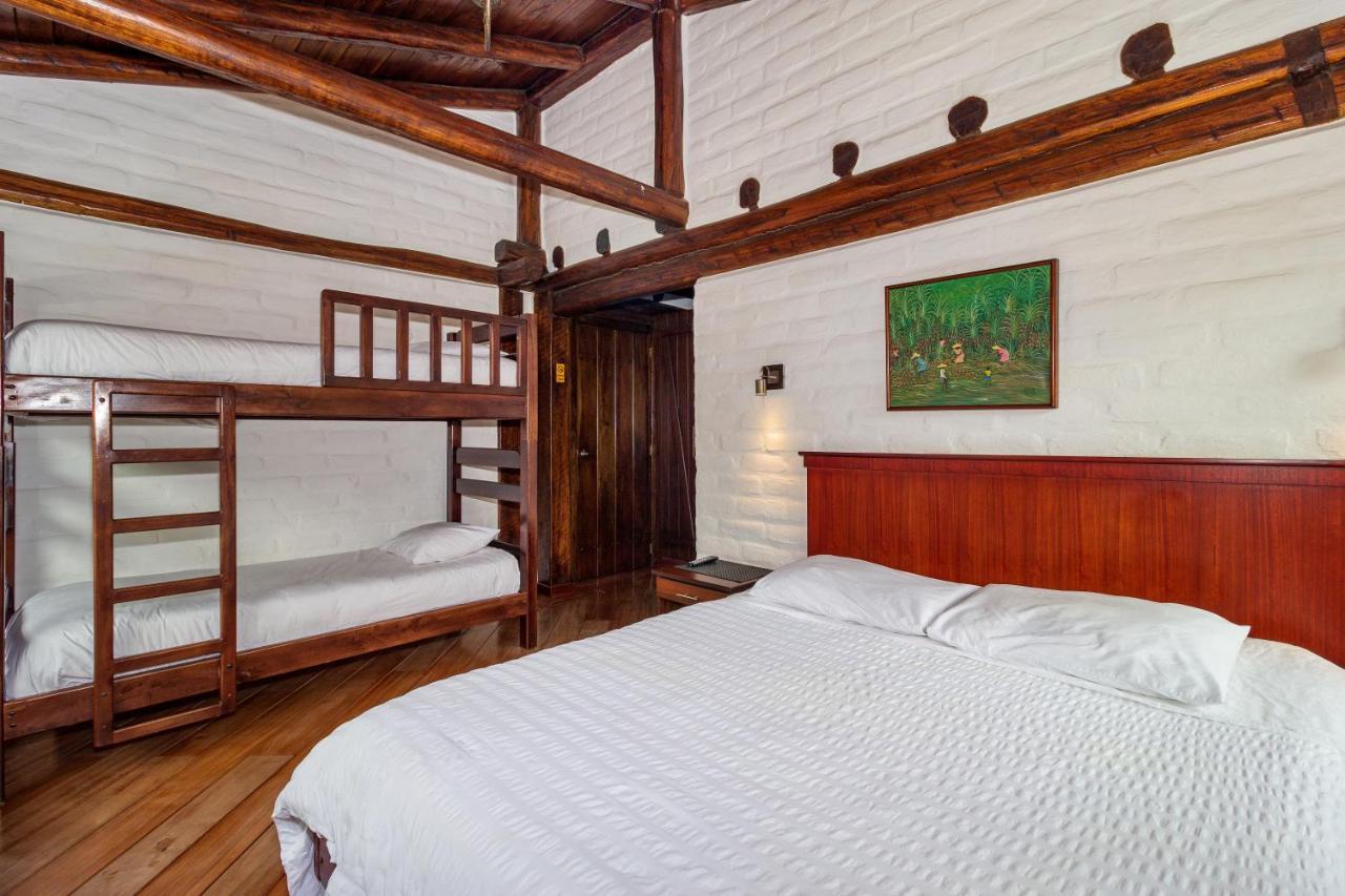 Hostal ILÉ Baños Esterno foto