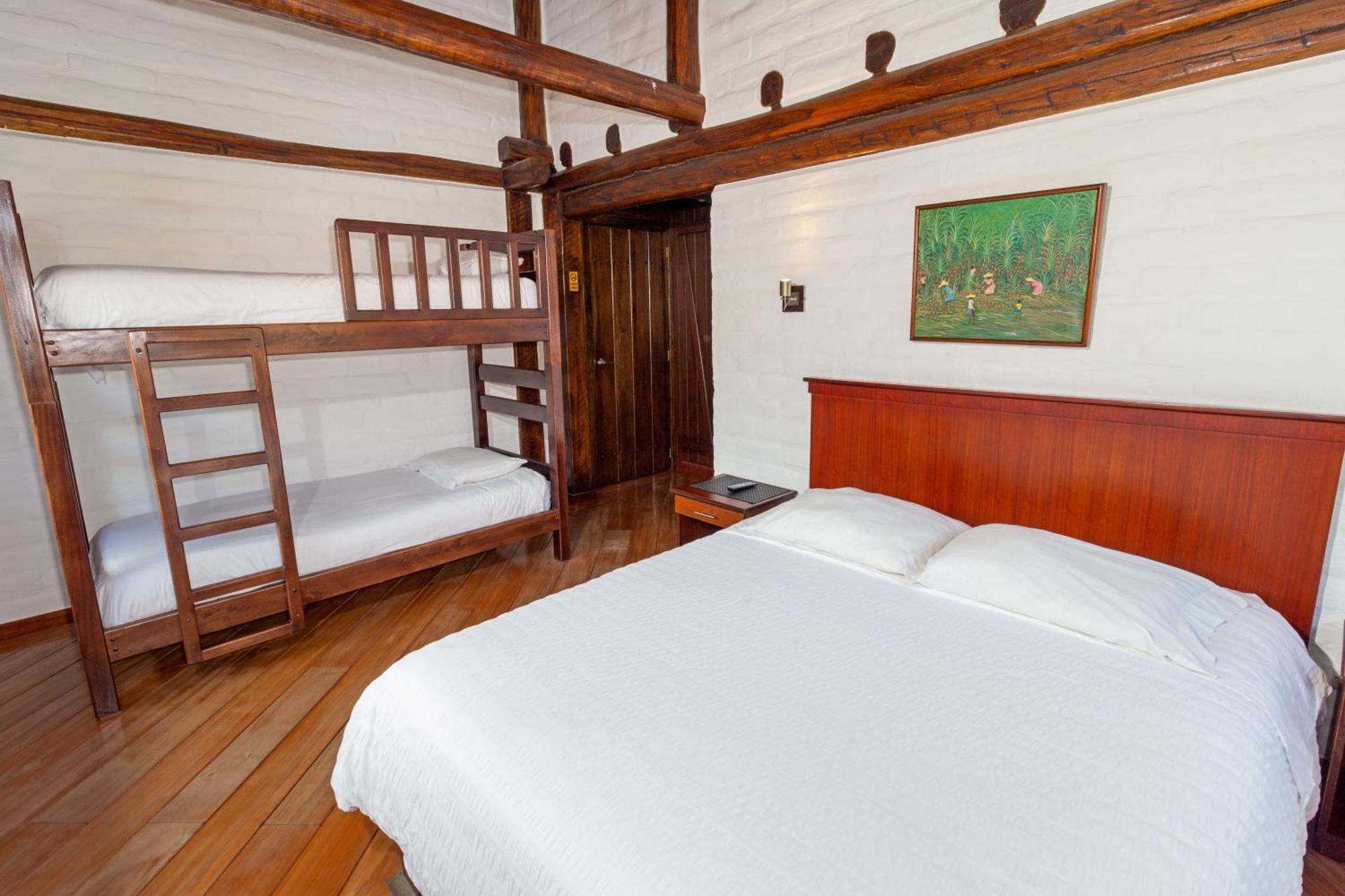 Hostal ILÉ Baños Esterno foto